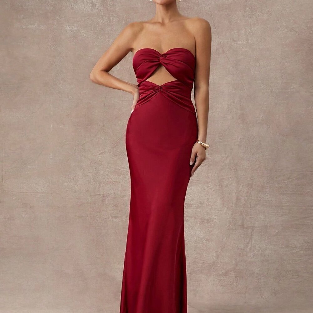 Burgundy Elegant Party Women's Twisted Tube Top Satin Graduation Dress